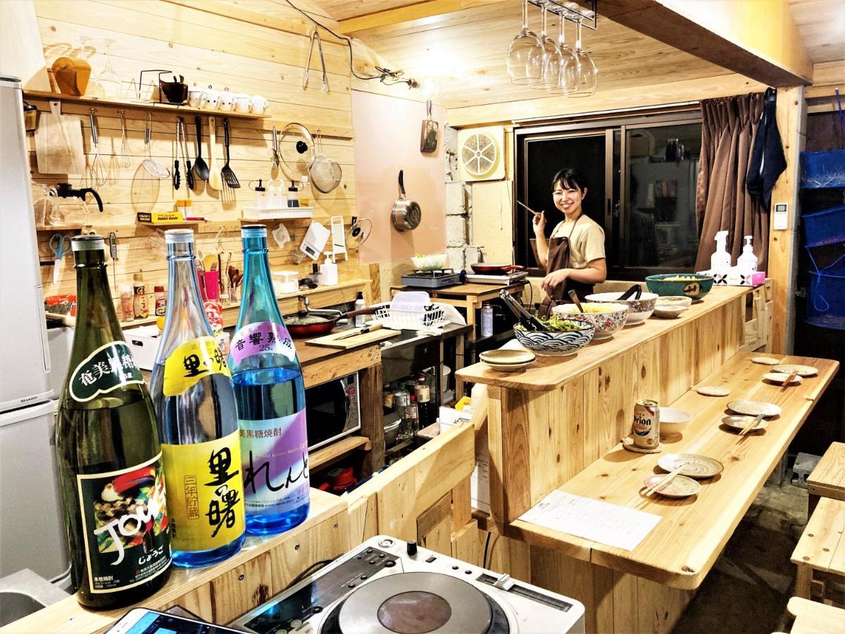 奄美ゲストハウス Hub A Nice Inn Setouchi  Exterior photo