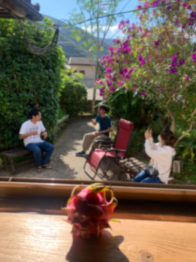 奄美ゲストハウス Hub A Nice Inn Setouchi  Exterior photo